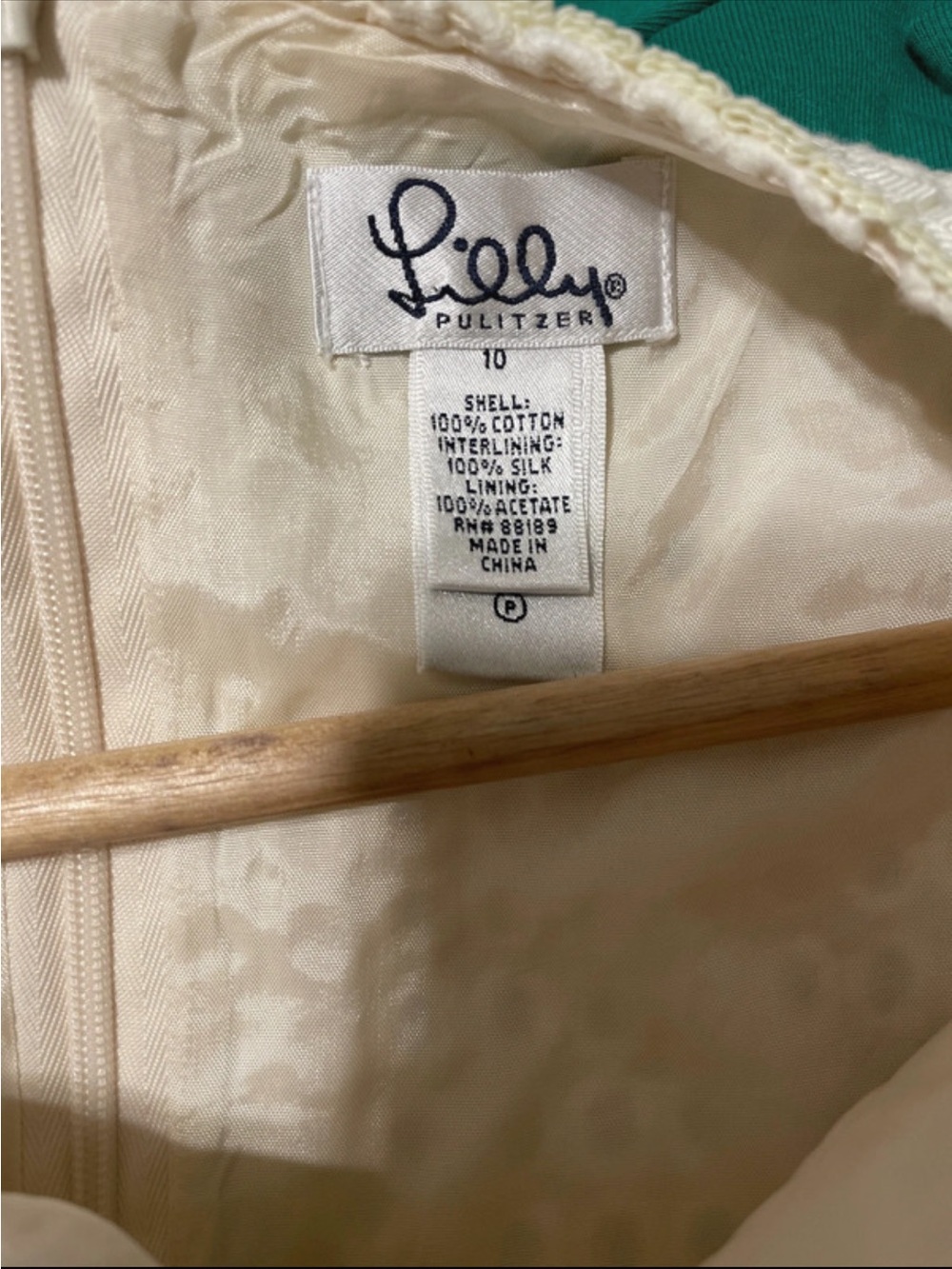 Lilly Pulitzer Eyelet Shift Dress Silk Interlining Size 10 - Picture 3 of 3